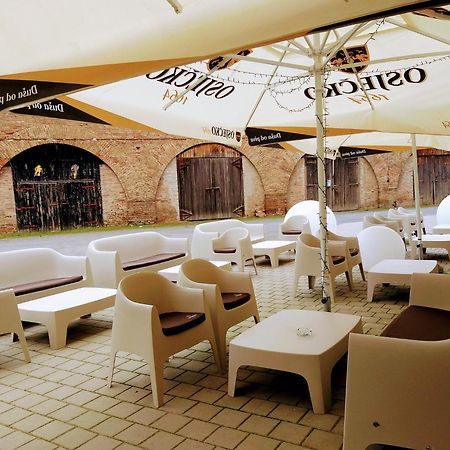 Hi Hostel Stara Pekara Осиек Экстерьер фото